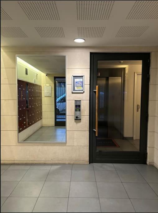 Studio A 2 Pas Du Metro Clichy Dış mekan fotoğraf