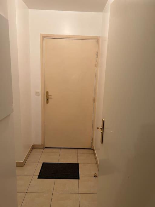 Studio A 2 Pas Du Metro Clichy Dış mekan fotoğraf