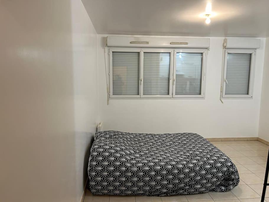 Studio A 2 Pas Du Metro Clichy Dış mekan fotoğraf
